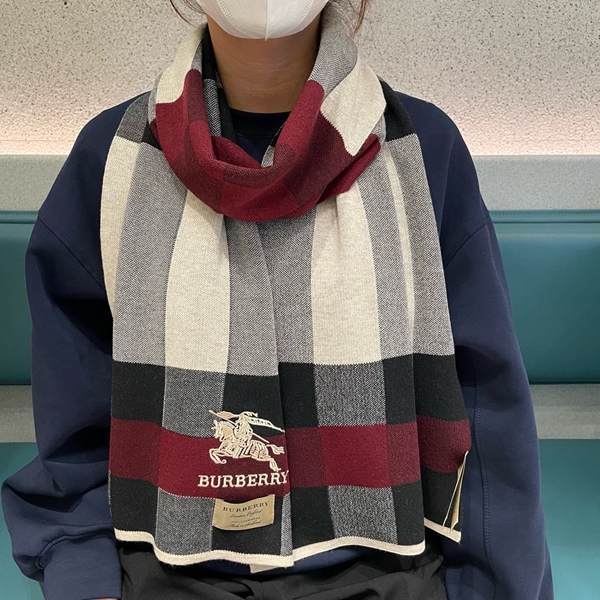 ブランドマフラー正面デザイン